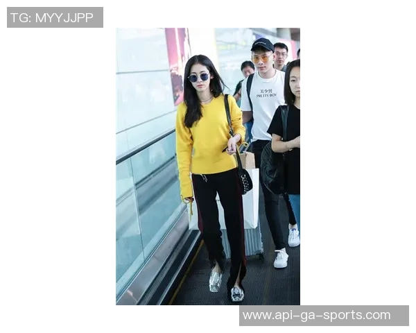 笑林足球美女展现运动魅力与青春活力引领时尚潮流新风尚