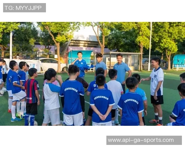 足球主题酒店体验尽享激情与欢乐的完美结合让您感受赛场魅力与舒适住宿的双重享受